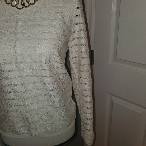 Ann Taylor Lace Tops Bundle(2) - Picture 9 of 12